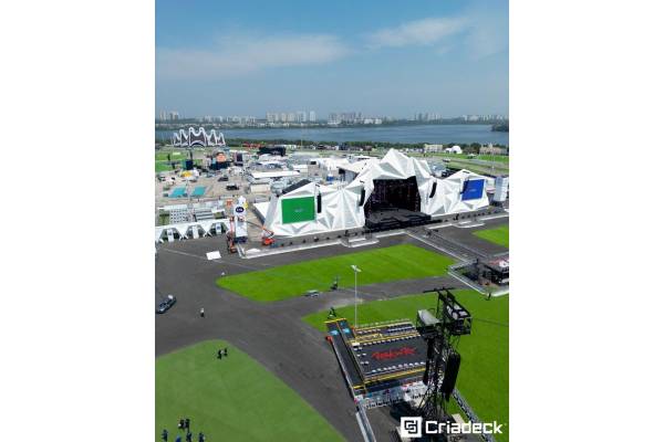 Pisos plásticos personalizados da Criadeck garantem acessibilidade no Rock in Rio 2024.